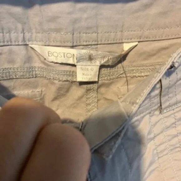 Boston Proper Convertible Cargo Pant Color gray size 00 - Picture 2 of 7